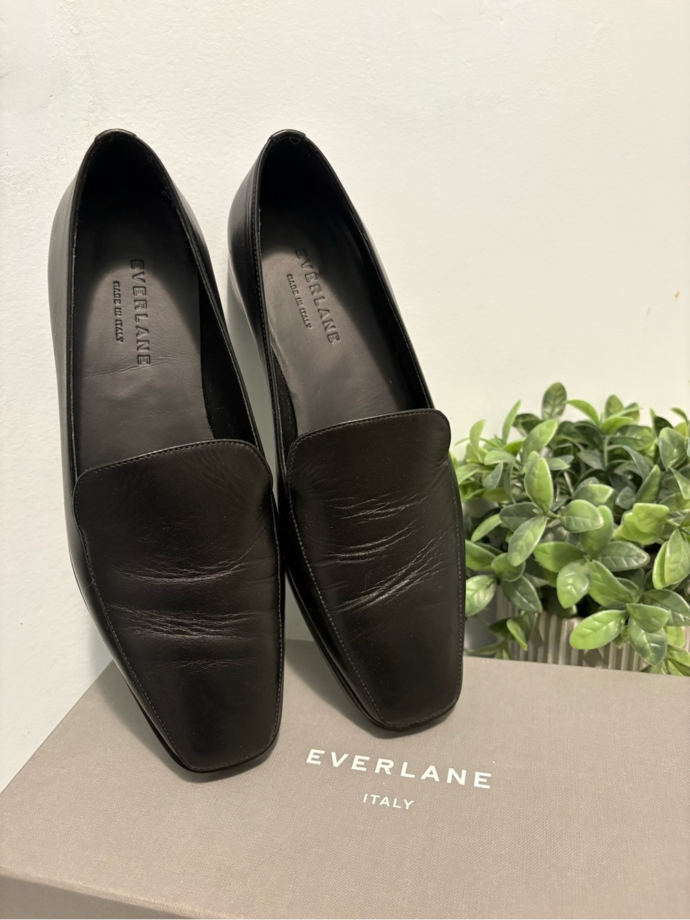 Everlane Leather Loafers Like New Made in Italy
